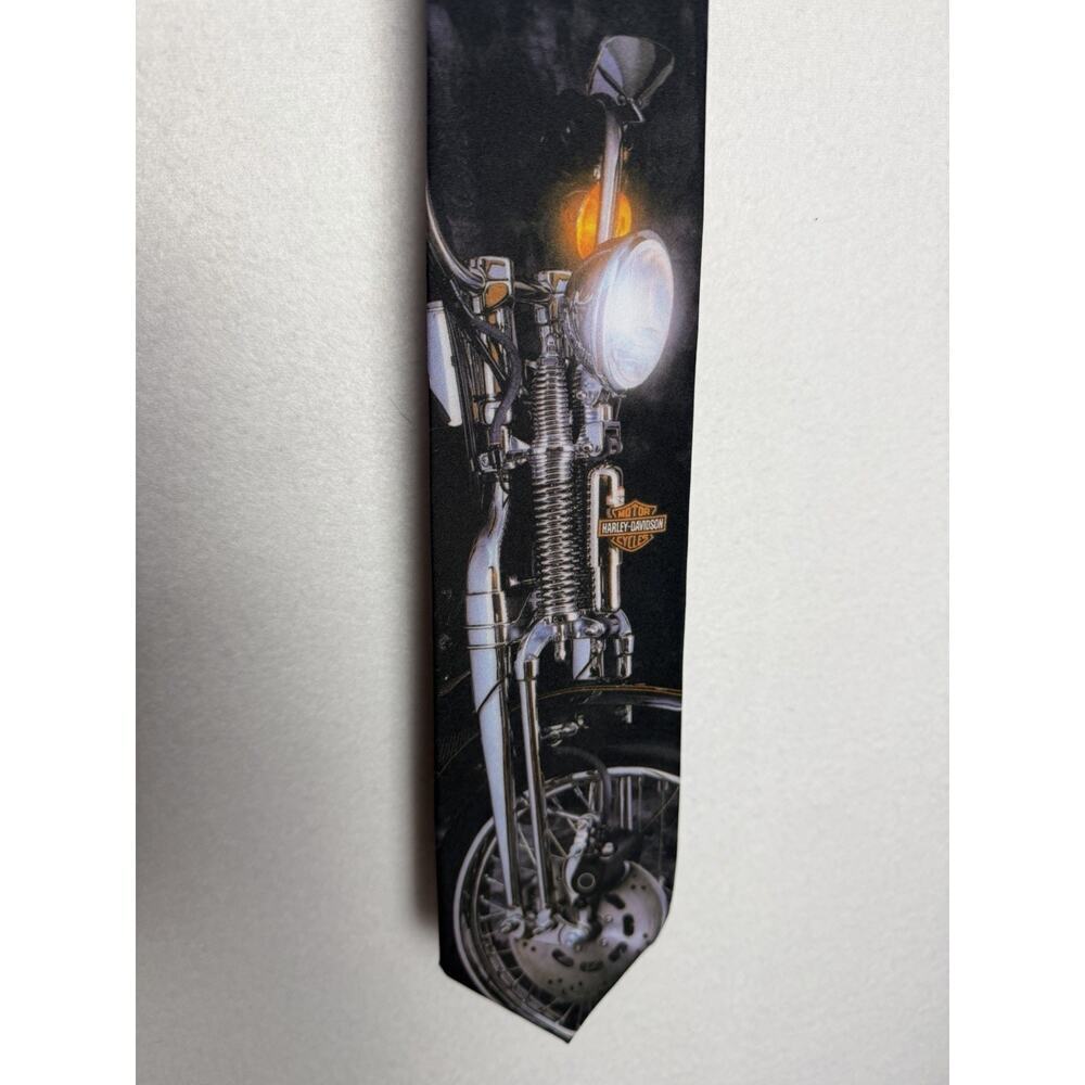 Harley Davidson Ralph Marlin "The Leading Edge" 1994 Motorcycle Neck Tie 56"